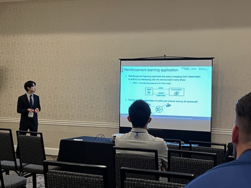 GTssdl's tweet image. Kento Tomita(PhD) started day 2 of #Astrodynamics Specialist with a talk on using Reinforce Learning for Small Body Reconnaissance! 🛰️