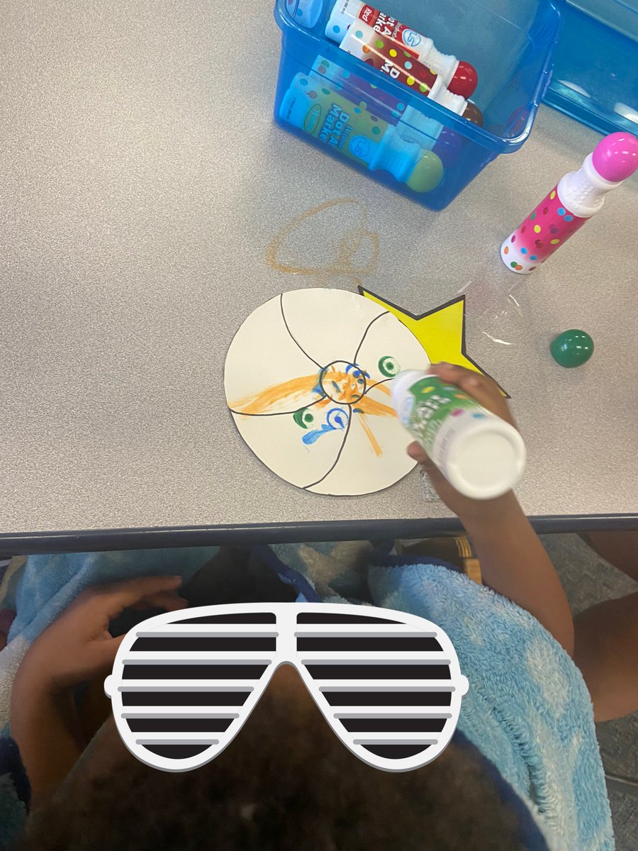 MissDawnMtView's tweet photo. Having so much fun during ESY with our beach themed activities today! ☀️🏖 @Deb_Huffmam @ZywickiR https://t.co/RqK04K8zhj