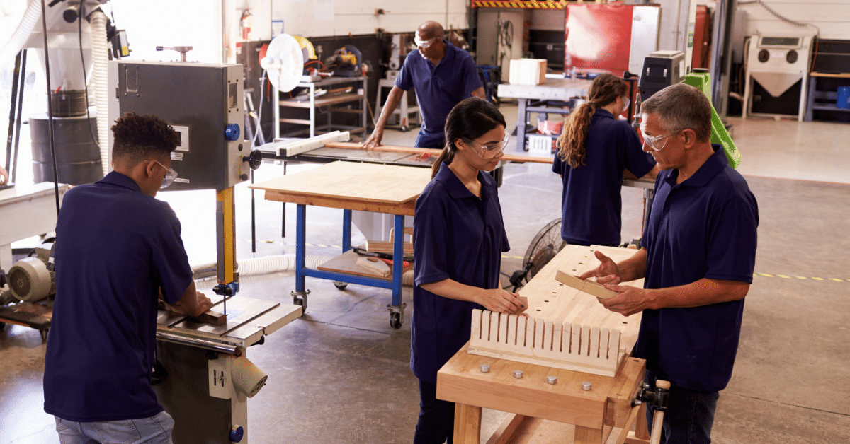 lowesfoundation's tweet photo. What are the best-paying trades careers? Here's the list according to @trade_schools. #skilledtrades #generationT https://t.co/h2dUwUY3yX https://t.co/AGeg4TfNtO