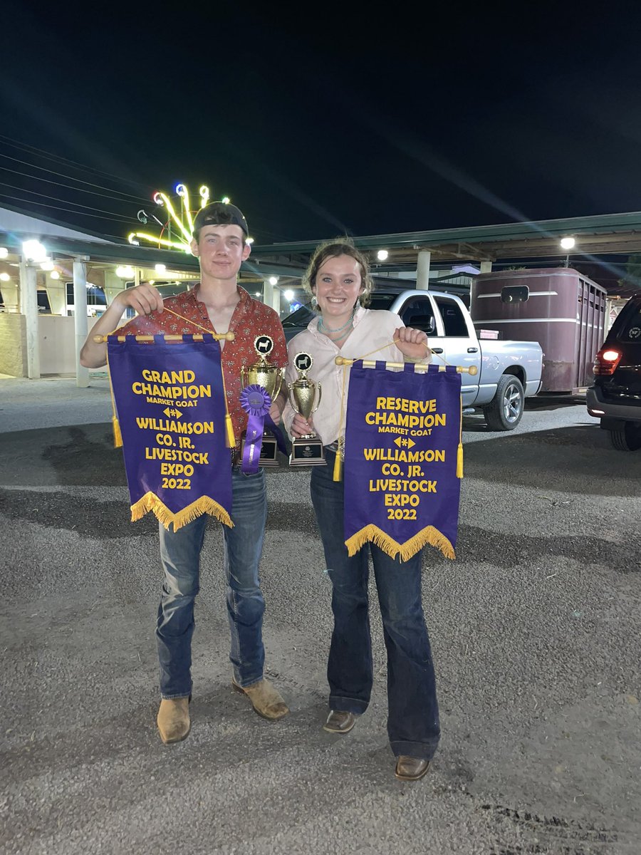 wcsFvHSwh's tweet photo. Grand champion market goat and champion steer showmanship last night at the Williamson Co. Fair! Congrats Will! https://t.co/PfFqD2zwGp