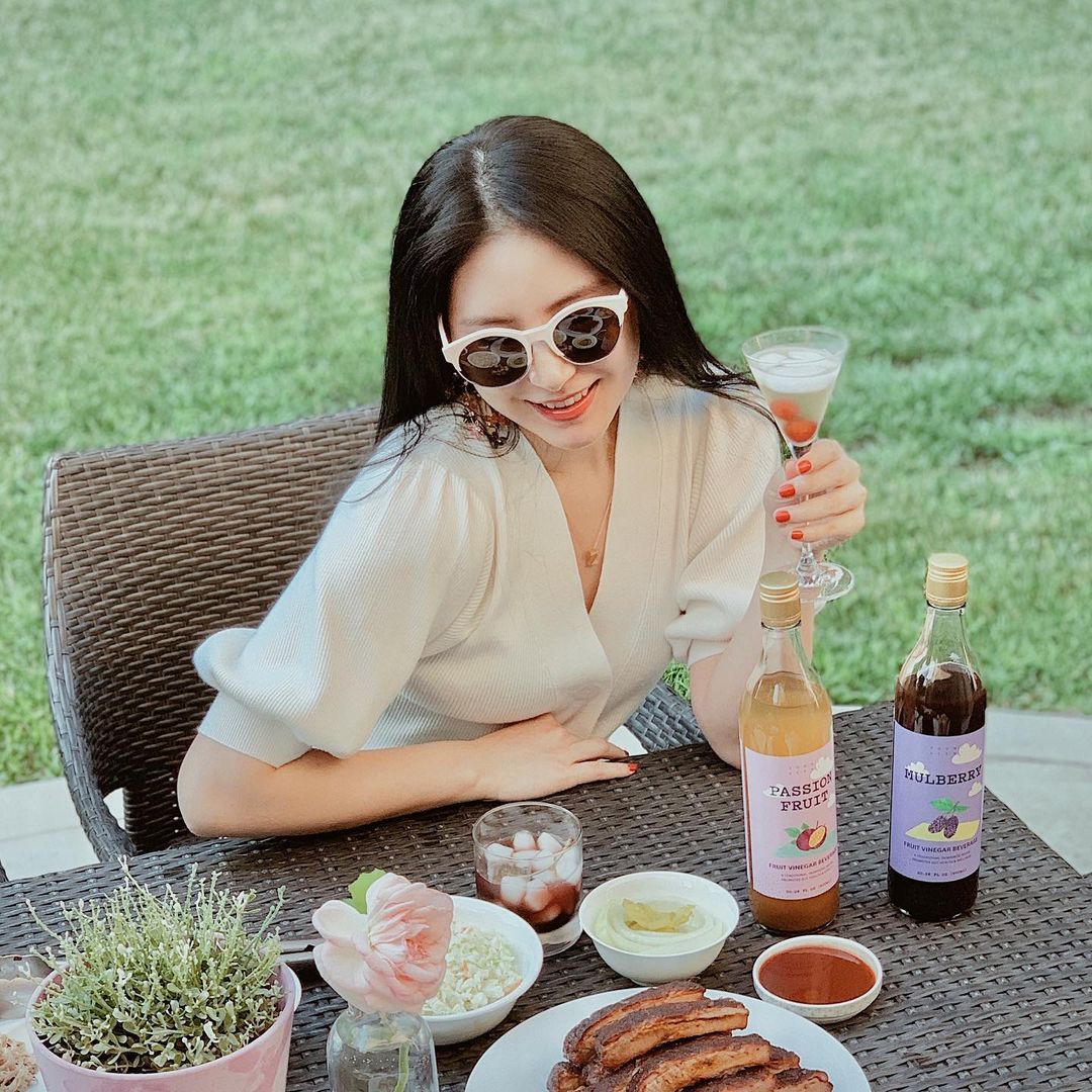 The best greeting is when someone says good morning to you with all their heart. And the best breakfast is having a gentleman who makes breakfast for you. I seem to be waiting for the one who says good morning to me and the one we make breakfast for each other.