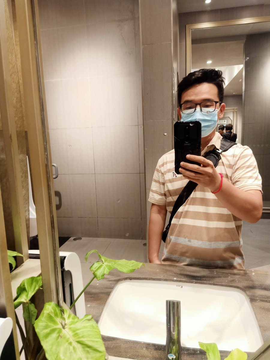 tong_kimhak's tweet photo. #NewProfilePic https://t.co/az780A65gg