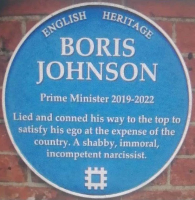 If #BorisJohnson isn't prepared to do any work before he goes when this country is in crisis then he should be kicked out of Chequers & not paid. Most people have to work harder when they are leaving to hand over to someone else. 

#ToryBritain
#JohnsonTheSquatter #JohnsonOutNow