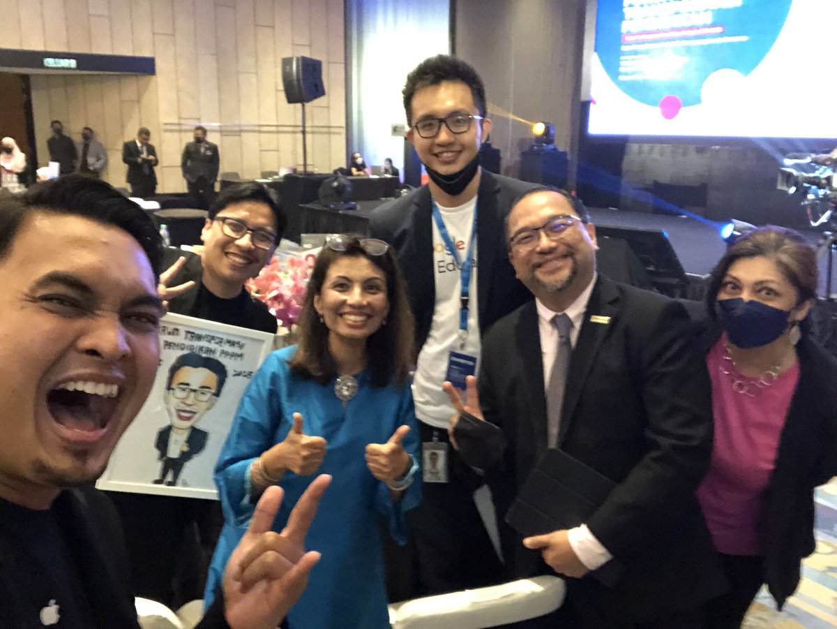 SyukriSulaiman6's tweet photo. Diberi ruang dan peluang untuk berkongsi bagi program “Transformasi Pendidikan PPPM 2013-2025” anjuran PADU.
#ADE19
#APLS
#ADS https://t.co/4C8p4a9sHw