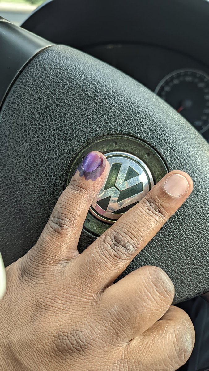 I also did my part. Lakini jamaa wa ink wanted to paint me black.