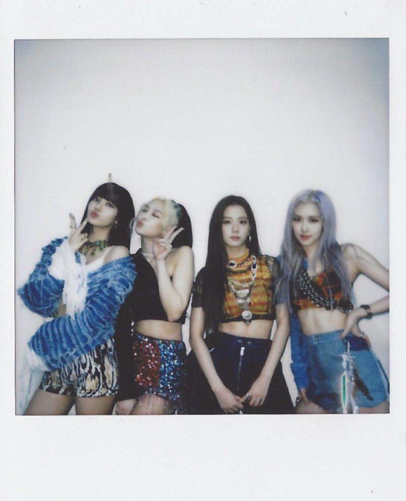 pinksare4's tweet photo. No matter what ppl say, hylt will always be the iconic comeback in kpop history like fr 1.66 million ppl were watching its live premiere, it was the moment when blackpink unleash their angels potential, excited for pink venom era https://t.co/JOSQX3Raw5