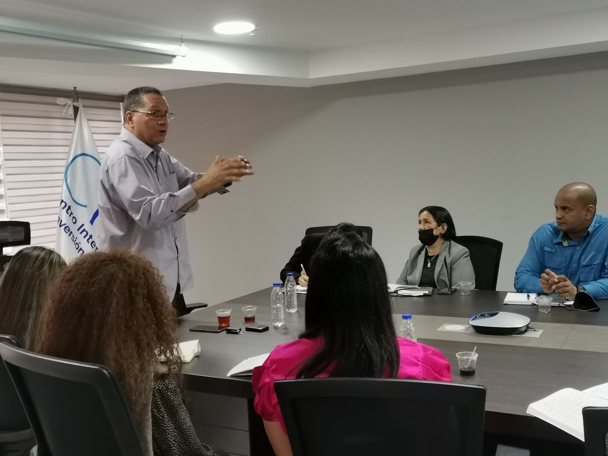 AntibloqueoVen's tweet photo. #LoDijo el diputado Jesús Faría Tortosa en el diplomado de MCU: "Las zonas económicas especiales son una forma de desarrollar la capacidad productiva de la economía venezolana, siendo una tarea fundamental del gobierno de Venezuela" #LZEE #ZonasEconómicasEspeciales https://t.co/AuYejVFbxv