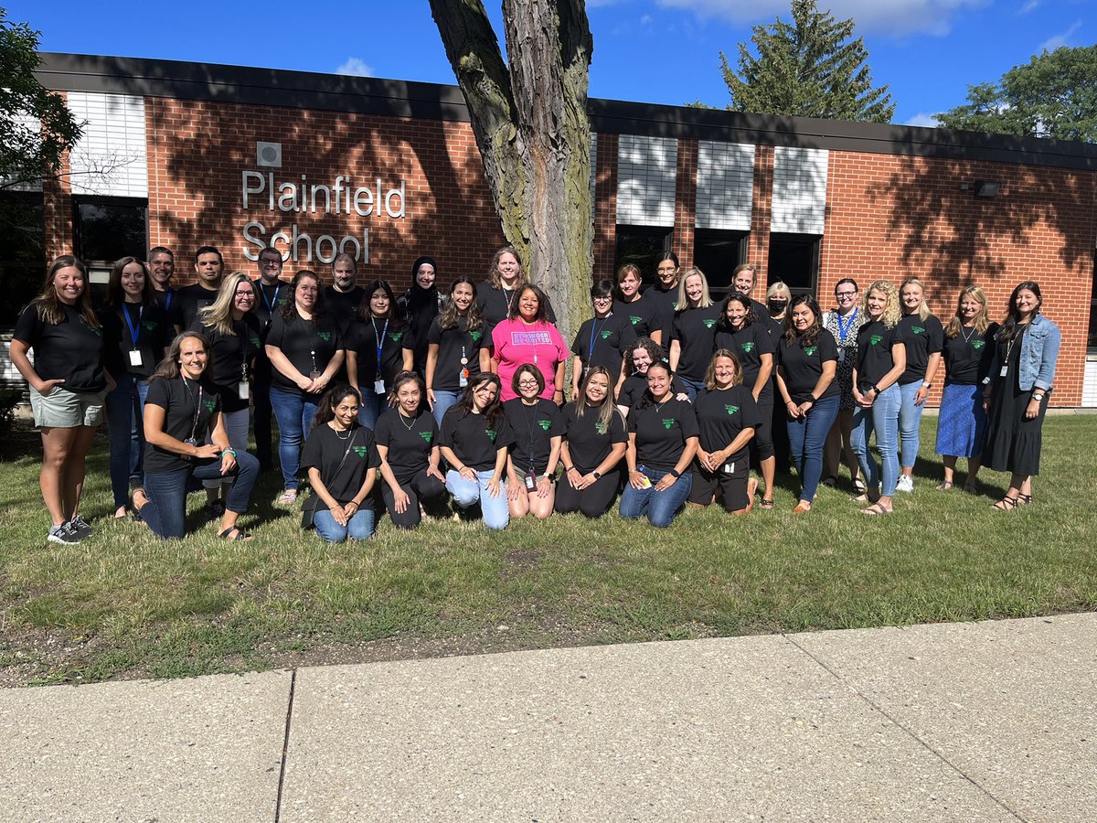lcarlos62's tweet photo. Reunited and it feels so good 🎼💚💙@62Plainfield #62learns #gratitude https://t.co/o0jCILDTDZ