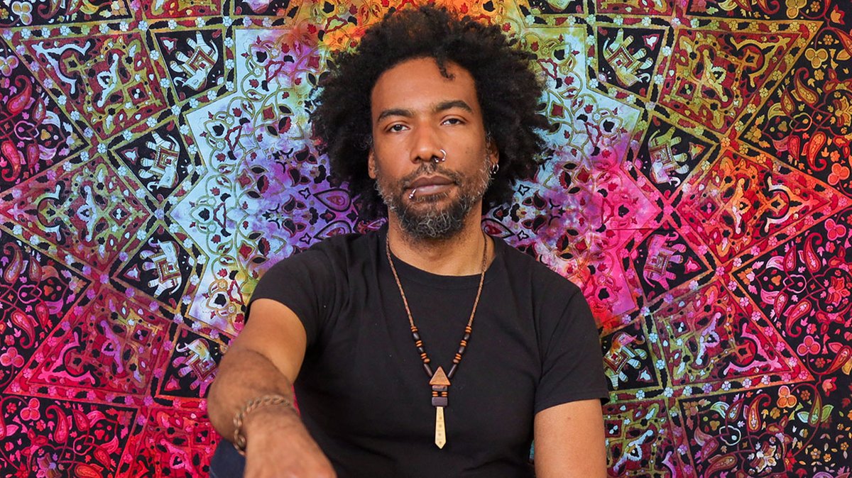 PopMatters's tweet image. #Interview: #Glitchhop pioneer @ThaviusBeck talks about Public Enemy, the Bomb Squad, and LEO, an album heavy with his baritone boom and pumping, catawampus beats. ✍️ @MatutinalLife

popm.at/3vQk0uy