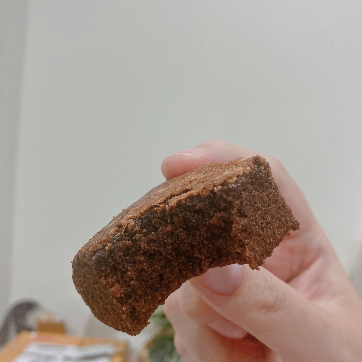 บราวนี่บราวใจของพ้ม ชิ้นใหญ่สะใจเหมือนแม่ค้าโกรธ กินอันเดียวคืออิ่ม  55555 อร่อยเหมือนเดิม แม่ค้าสวยด้วย 🤟🏻🤧💖