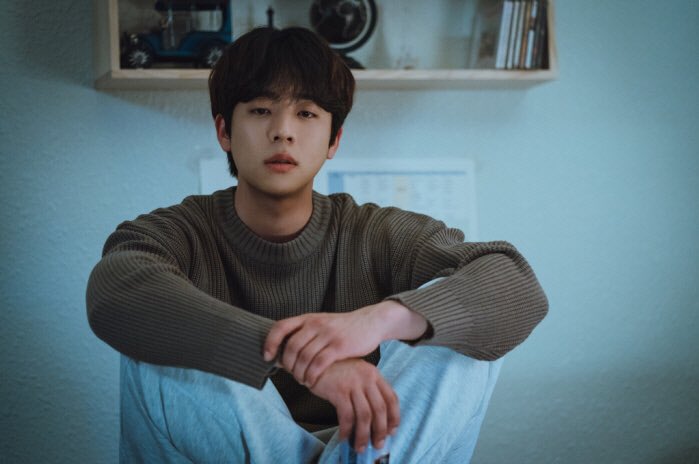 J. (Move account) (@j0nghyeop) on Twitter photo 