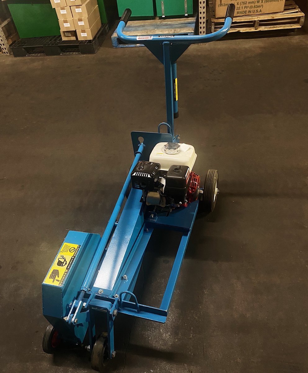 panthereast's tweet photo. The GRIZZLY Mini Cutter #304000 has a GX200 Honda engine, it's perfect for tight spots
#roofcutter #minicutter #hondaengine #roofing #roofers #roofingcrew #roofingequipment #contractor #roofingcontractor #construction #equipment https://t.co/inR84pjgz2
