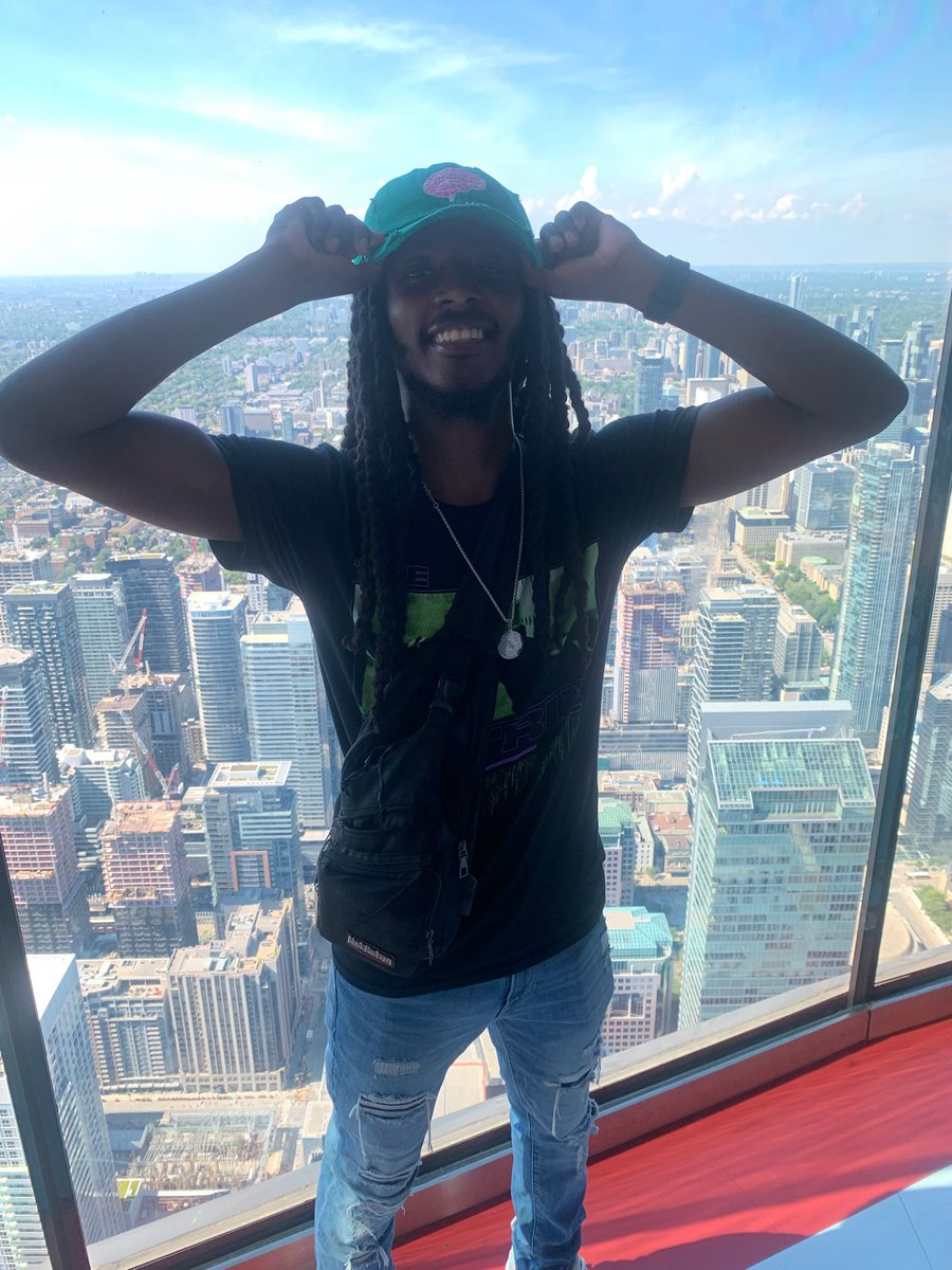 ThinkCBLLC's tweet photo. Took a trip out of the country, now we international! 🇨🇦 
Get Your Thinking Cap now! 
Link in Bio!

#Blackownedbusiness #blackowned #blackownership #blackownedclothing #hats #caps #dadcap #dadhat #dadhats #clothingbrand #streetwear #Canada #cntower https://t.co/nwks1cw9bn