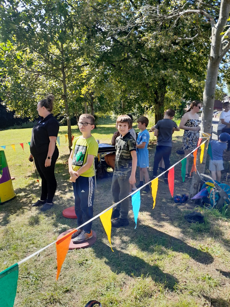 Very hot day, in Hollin play park today running the mini assault course summer activity <a href="/RochdaleYouthie/">RochdaleYouthService</a>