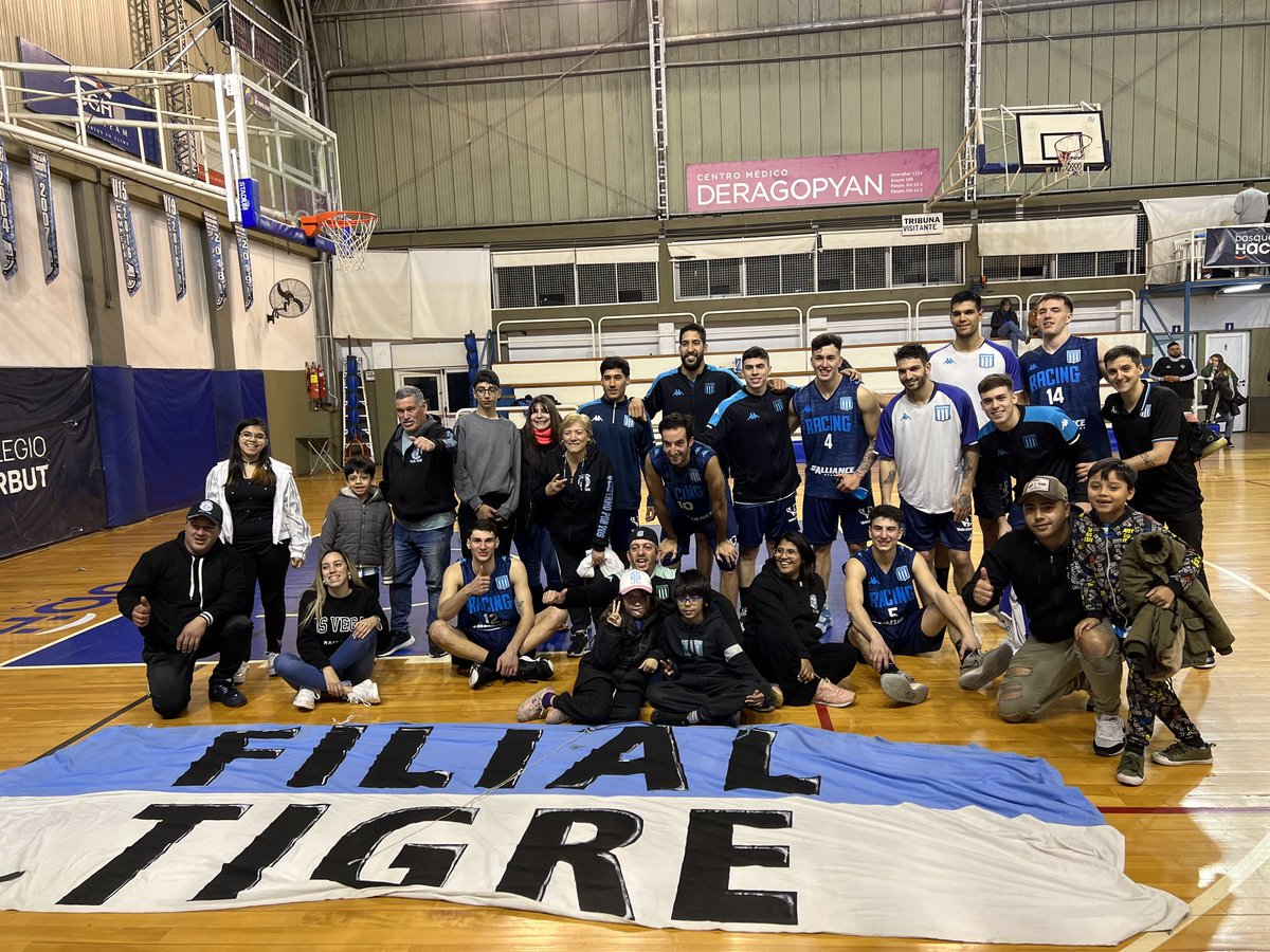 PickandRacing's tweet photo. #LigaMetro2022

Con la presencia de @FilialTigre en las tribunas, @BasketRacing venció 87-84, en doble tiempo suplementario, por la segunda fecha del Grupo H. El goleador de #Racing fue Leonardo Fabiano con 20 y Matías Fernández realizó doble doble (16-17).

📷 @decillisthiago1 https://t.co/z1BhjYlu5e