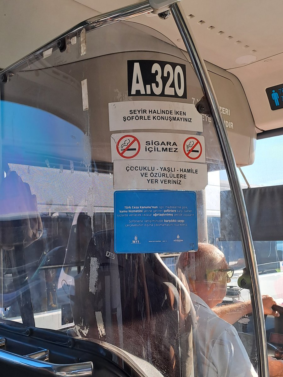 SemanurBln's tweet photo. 92Ş A320 nolu bu araçtaki özürlü ifadesi yerine artık engelli bireyler kelimesine geçiş yapılsa mı? @iettdestek @ietttr @istanbulbld https://t.co/L6kkLl4r3h