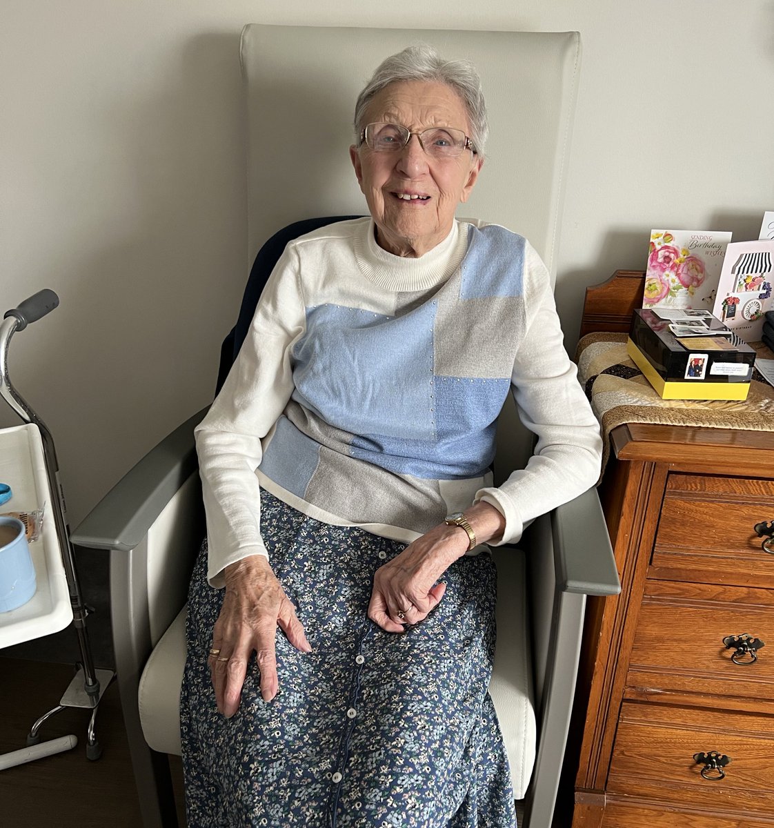 LakeridgeHealth's tweet image. From a growing up in a small town in Saskatchewan, to becoming a local legend, 101 year-old Lakeridge Gardens resident, Louise Johnson, is believed to be one of the last living World War II “Bomb Girls” in Canada. 

Read Louise's incredible story: bit.ly/3buDUVk