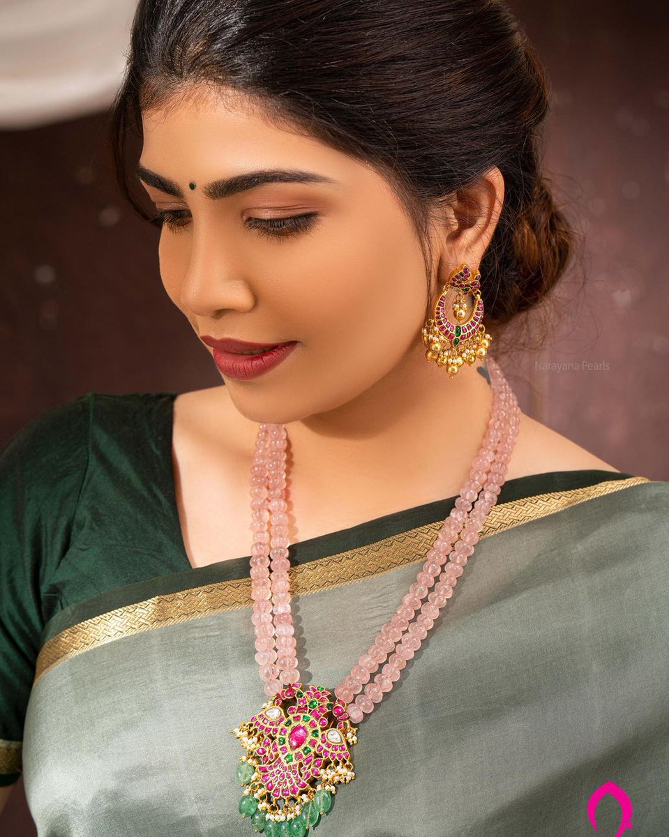 Prabhastylish's tweet photo. Actress #afrina Dressed Up As Gorgeous Diva In Traditional Wear For Her Latest Photoshoot ๐ธ
@Afrina96988718 @Prabhastylish https://t.co/p2UaW26ID4