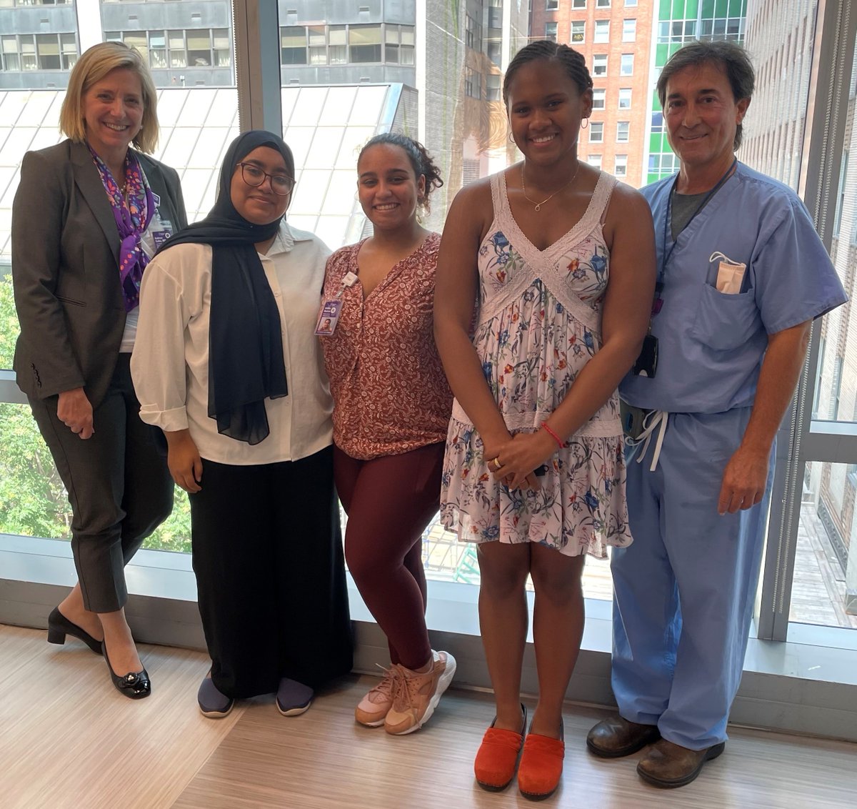 NYULangoneEye's tweet photo. We loved having @Prep_for_Prep summer interns again this year and hope that they enjoyed their experience with us! Pictured from L to R: Dr. Kathryn Colby, Fabiha Rafrafin, Ashley Batista, Rachel Cranston, &amp; Dr. Kenneth Wald. https://t.co/3QgfgMqH6X