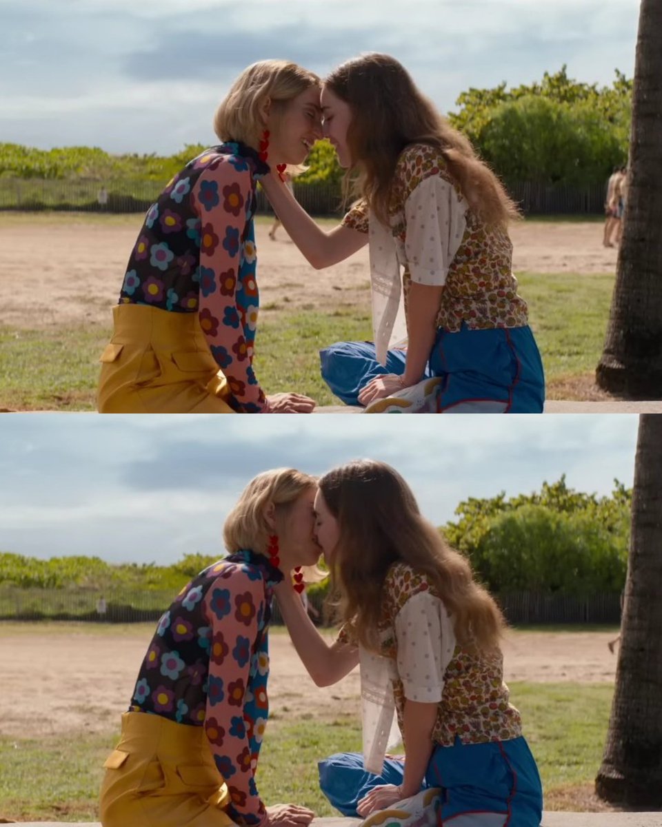sapphicslike's tweet photo. maya hawke and talia ryder kissing https://t.co/rjOsbgG6Fb
