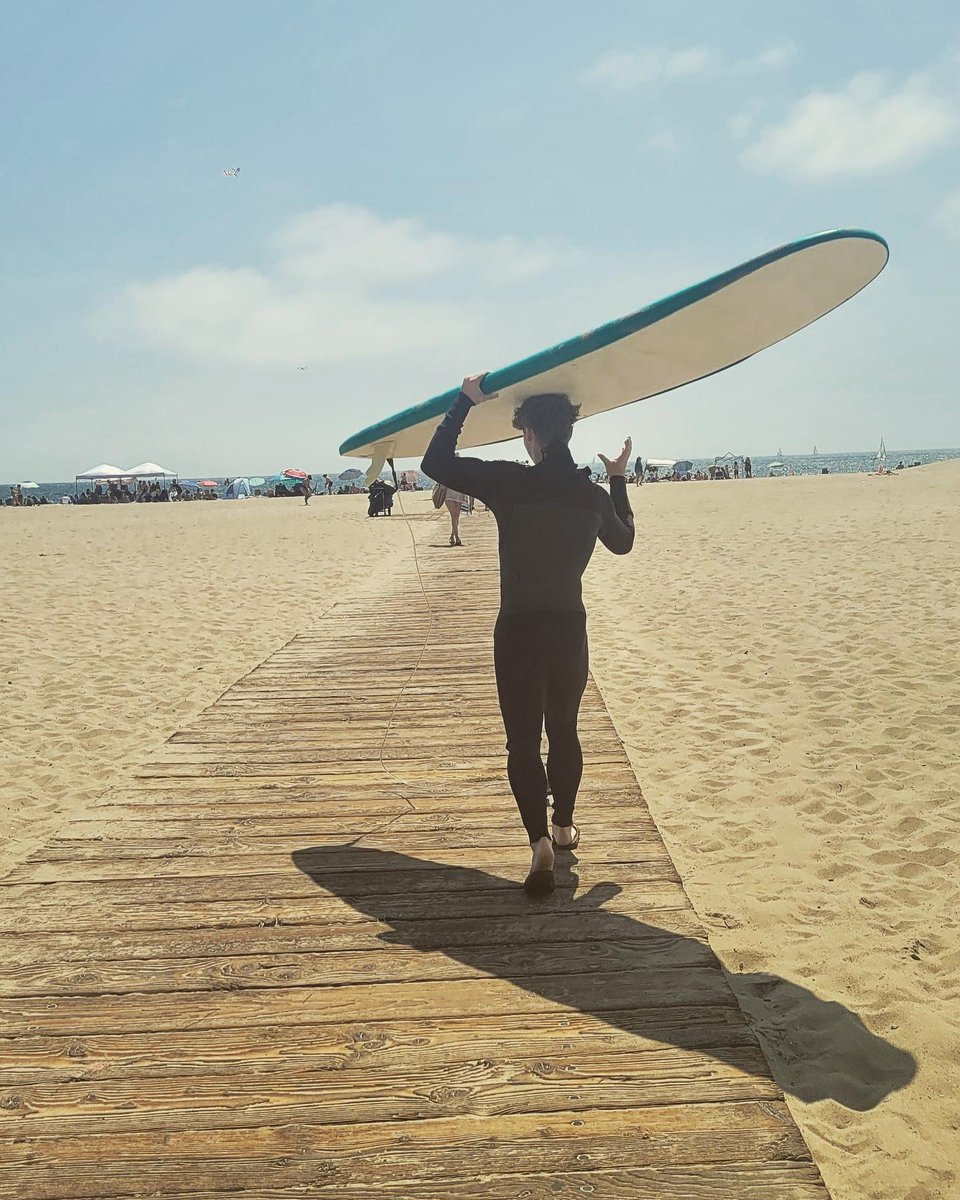 VeniceChamber's tweet photo. Don't let those summer days get away without enjoying a few waves! Grab a board and shake up your week and Venice Beach. 🏄

📸 seththomp17

#venicebeach #ilovevenice #venicelocals #beachcommunities #veniceliving https://t.co/b0hlsoHSjp