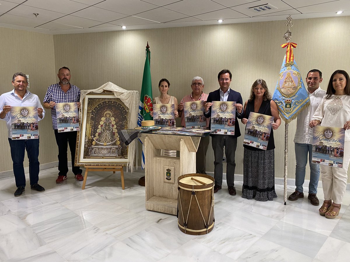 hdadrocioejido's tweet photo. Hoy ha tenido lugar la presentación oficial del #cartel de la VII #Romería y #Convivencia #Rociera desde #GuardiasViejas hasta #Almerimar en honor a la #VirgendelRocío que se celebrará el próximo 20 de agosto.
#hermandadrocioelejido #rociero #rocio #camino #virgendelrocioelejido https://t.co/bsHpDbZImA