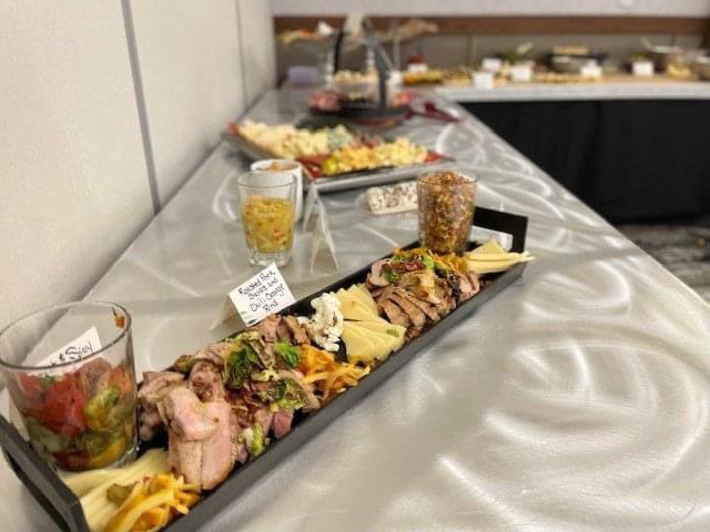 TheOfficialMHF's tweet image. The MRLAEF held its annual August Teacher Roundtablethis week! The focus of this event is to bring together instructors and help prepare them for the school year ahead. Instructors also participated in a hands-on food waste reduction lab! 

#MadeInProStart #MichiganProStart