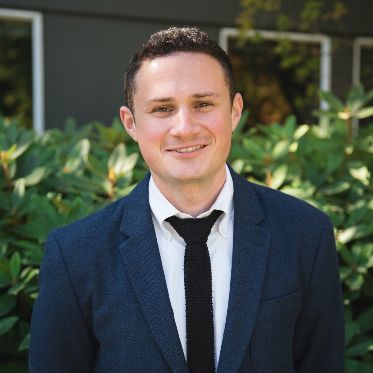 Congrats to <a href="/davidmmarkowitz/">Dave Markowitz</a> for his Best Paper Award from @jlangsocpsyc and International Association of Language &amp; Psychology for, "The Deception Spiral: Corporate Obfuscation Leads to Perceptions of Immorality and Cheating Behavior." Read more here: fal.cn/3qTvo