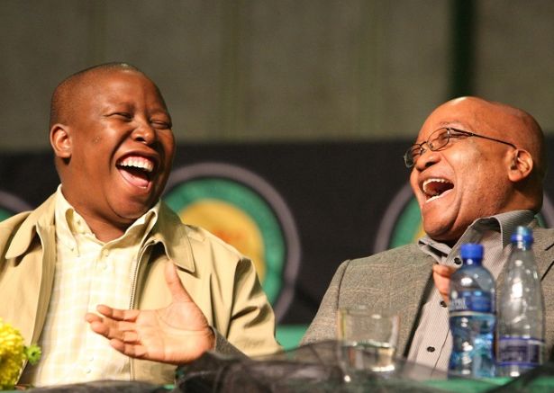 2laser3's tweet photo. @Bohlale_Makapan @Khamlana Dark &amp; ugly 😂😂😂😂😂😂😂 https://t.co/hzUQqaAfaC