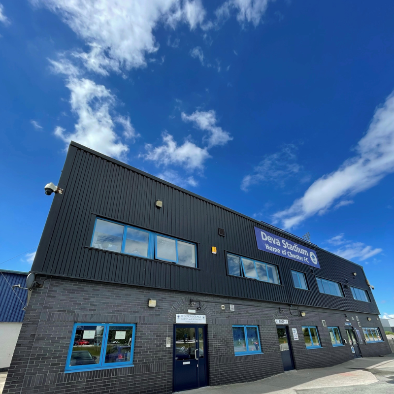 ChesterFC's tweet photo. 🎶 Live Music
🍟 @Doughandgo Loaded Fries
🍩 @planet_doughnut 
☕️ Ginger Cat Coffee
🎯 @streetwise_scr Inflatable Football Darts

🏟️ Here's 𝗪𝗵𝗮𝘁'𝘀 𝗢𝗻 at the Deva this weekend! 💪