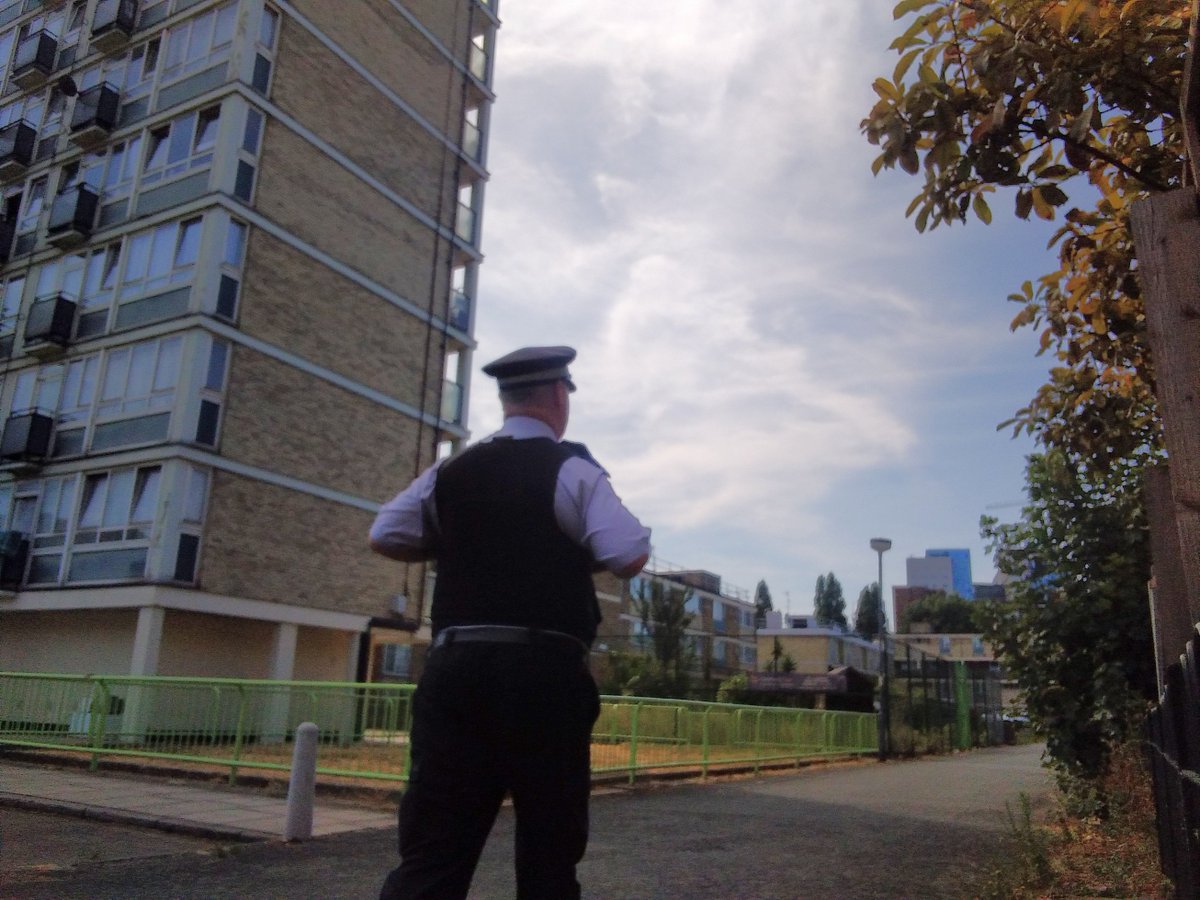 Stepney Green Safer Neighbourhood Team tweet media