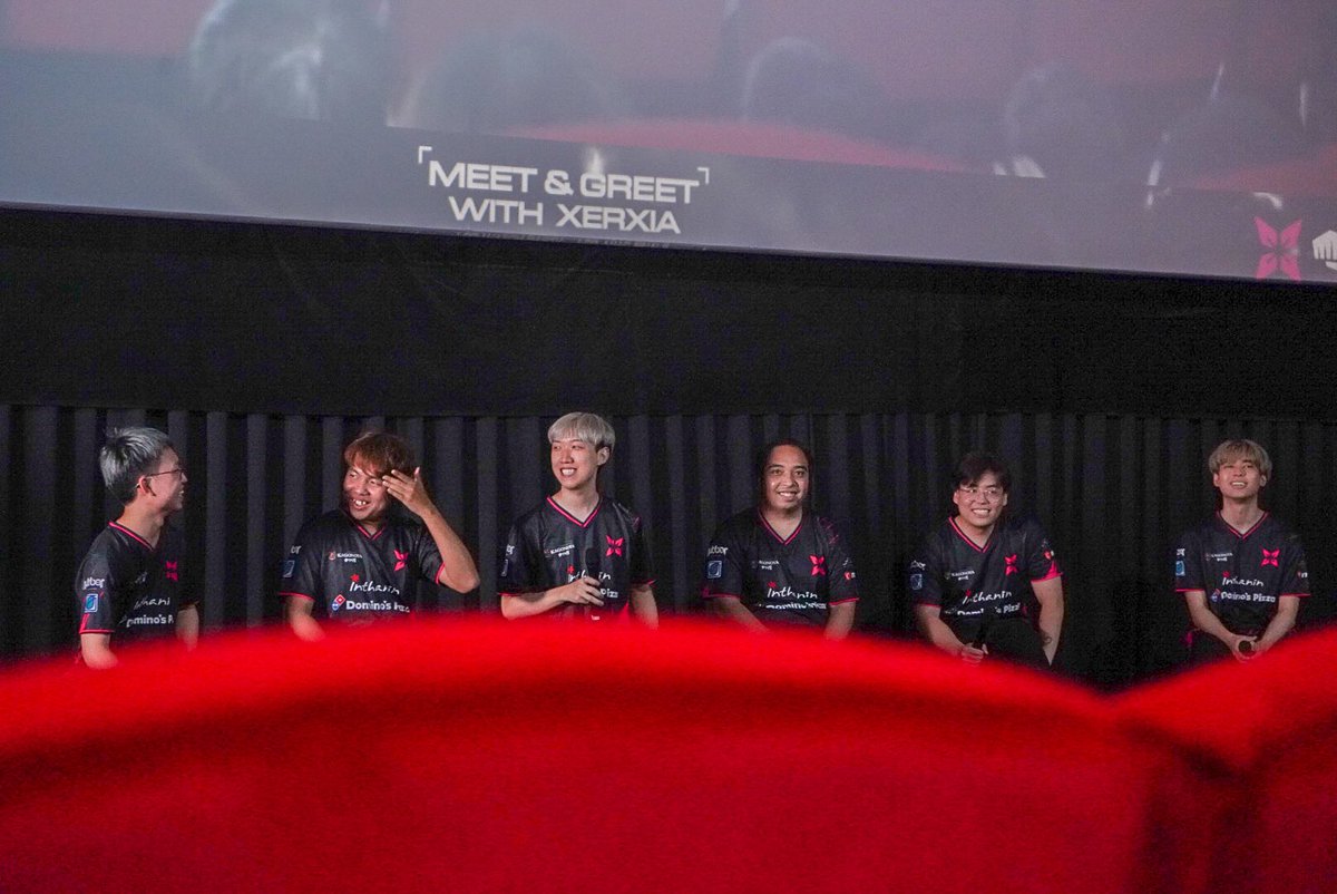 llemonsunn's tweet photo. 👾 watch party with @XERXIAESPORTS 💖🖤
#WatchWithXia #VCTAPAC #VCTLCQ #APACRISING #XERXIA #RIOTGAMES https://t.co/rwVcuIbFfo