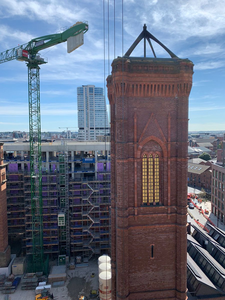 AskRealEst's tweet photo. The sun was shining today as we celebrated the official topping out of our @TowerWorks development in Leeds. 

What a fantasy day. Thank you to @WeAreMcAlpine and everybody who joined us. 🏗 https://t.co/bVGmEaN2n5