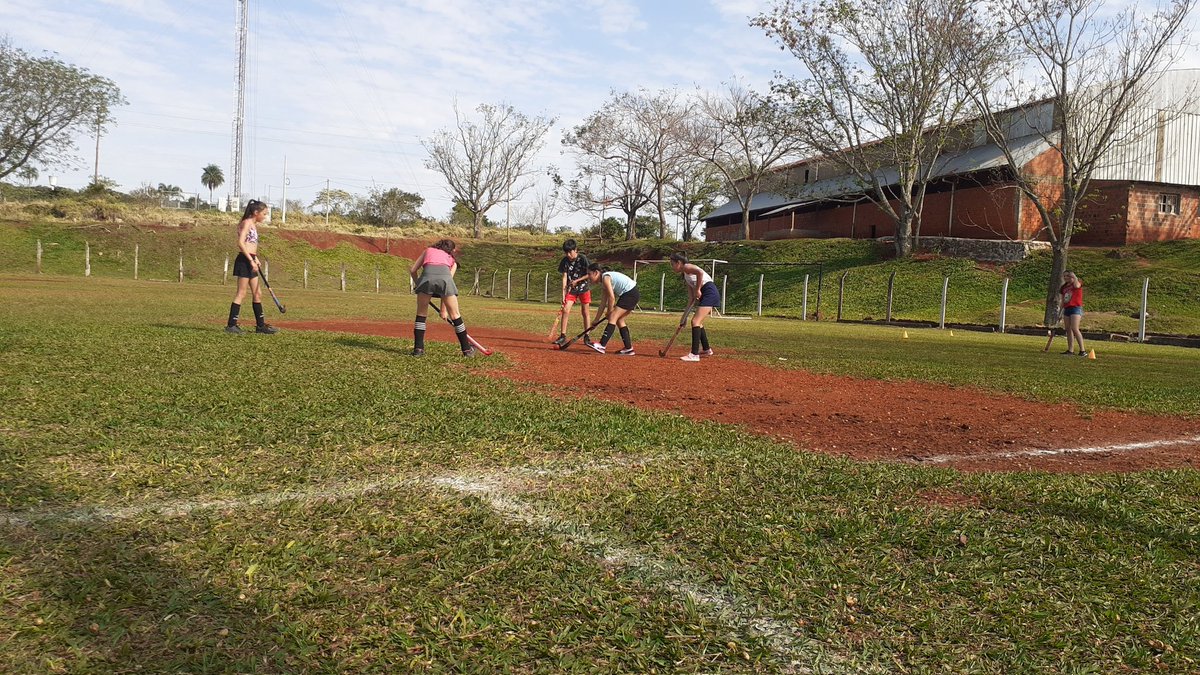 galarza_renzo's tweet photo. #CEF29 #hockey @DirEducFIsica @CGEMisiones @MinDepMisiones https://t.co/Reav4fD4hQ