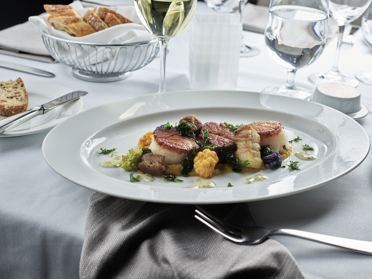 Join us for a night out to experience our three-course dinner or five-course tasting experience with your friends or loved ones!

Make your reservation at: bit.ly/3oRXGgt