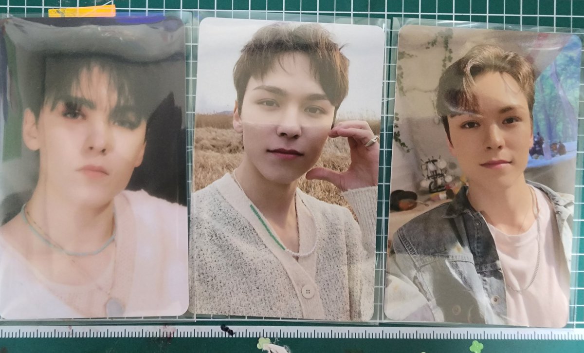 ppyom_1025's tweet photo. 세븐틴 Face the sun 위버스 버전
교환구합니다!
저: 버논(세트)
💎:우지(세트)
에스쿱스 정한 조슈아 준 호시 원우 우지 디에잇 민규 도겸 승관 버논 디노 https://t.co/pKxKx8e4Xe