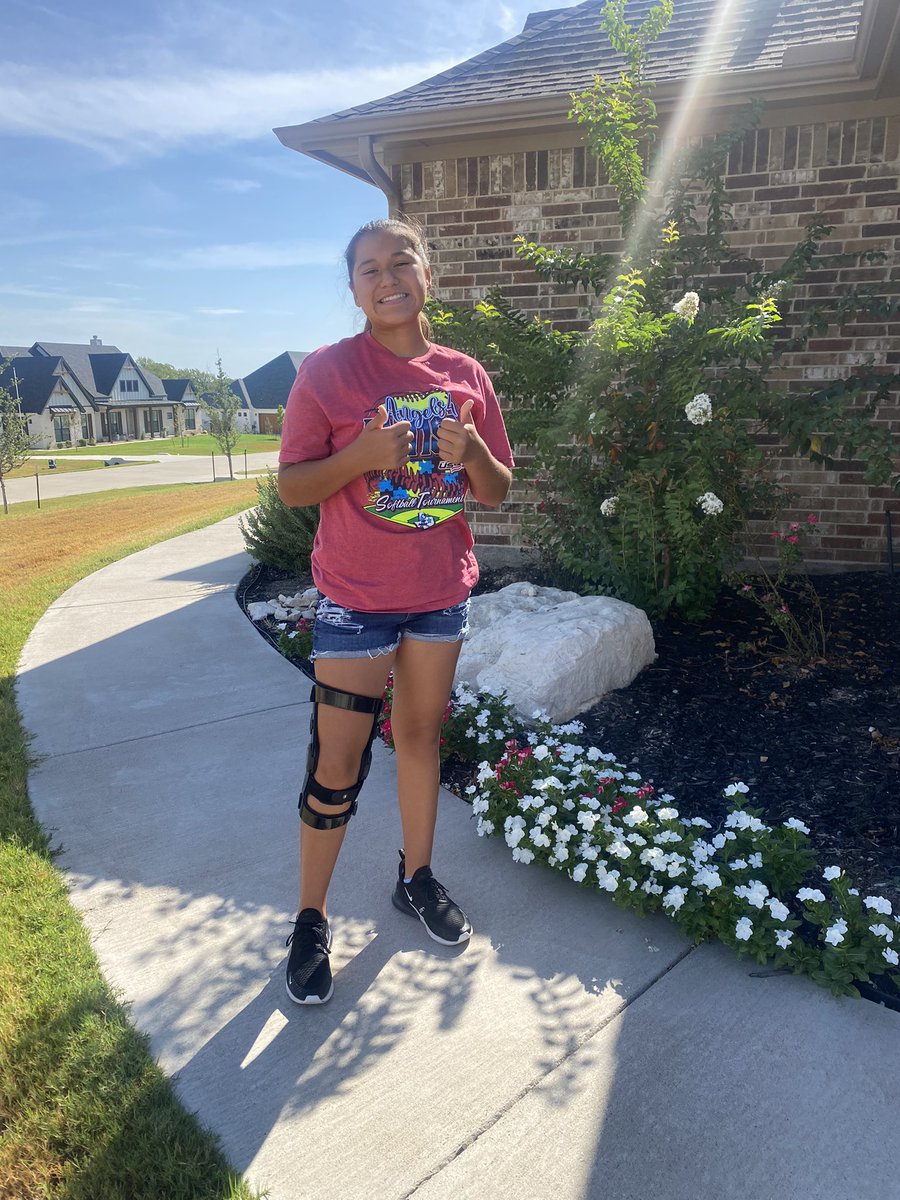 CrawfordEstela's tweet photo. This kid has been cleared for functional fitness. One step closer to being fully cleared. Her story, her journey back from partial ACL tear. #roadtorecovery #partialACLtear https://t.co/HgzedDTDuQ