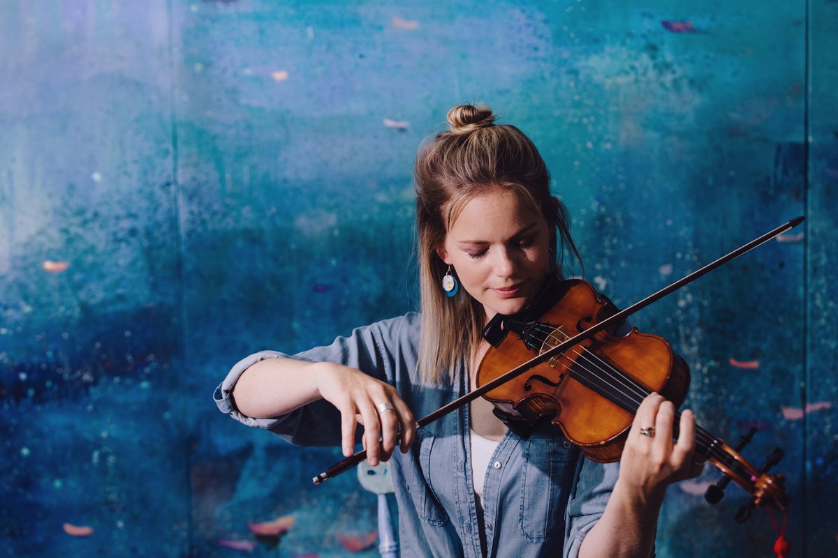 🎵Megan Henderson &amp; James Duncan Mackenzie🎵
<a href="/meganhen_music/">Megan Henderson</a> will be joined by Alastair Iain Paterson. Lewis piper &amp; recent winner of the Dunvegan Medal, James D Mackenzie will be joined by @johnlowriemusic &amp; <a href="/lucmcnallymusic/">Luc McNally</a>.
9 Sept, Resolis Memorial Hall
10 Sept, Talla Stafainn