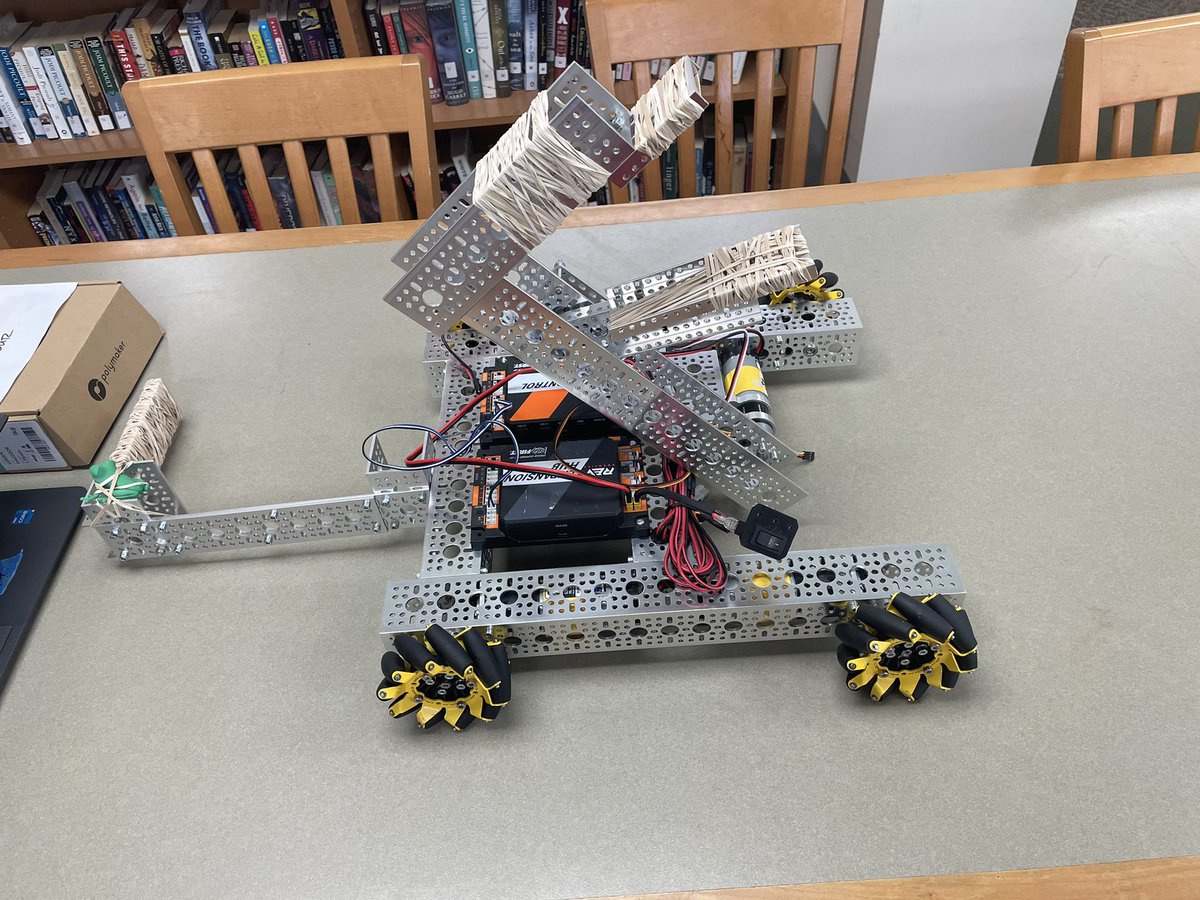 FeehanRobotics's tweet photo. Robots almost ready to go!!!!!🤩 https://t.co/uRy3Ky3bah
