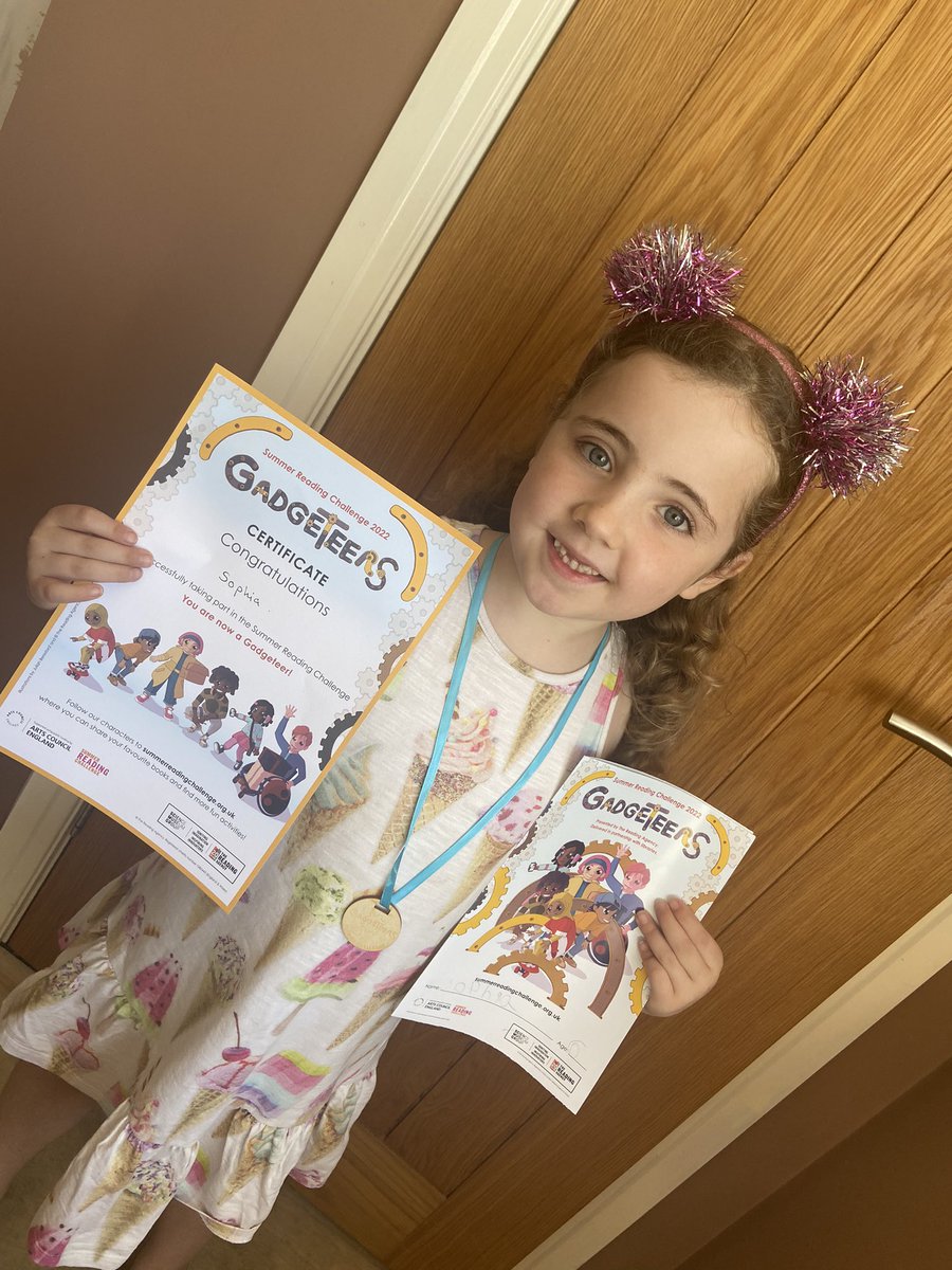 Kayylaa25's tweet photo. Reading challenge complete✅📚🥇#NormantonLibrary #WakefieldLibraries #SummerReadingChallenge #TheGadgeteers @WFlibraries @readingagency https://t.co/65yT5Itm9z