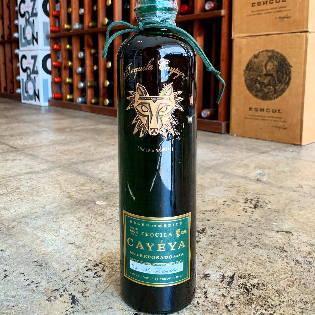 Make it a #TequilaTuesday tonight!
Take home a bottle of Cayeya Single Barrel Reposado!
🥃🏜🇲🇽🎉
Smooth with oak, vanilla, &amp; caramel, this barrel-aged tequila has a depth of flavor from the oak with a light agave sweetness &amp; slightly spicy finish!
750ml • $110.99