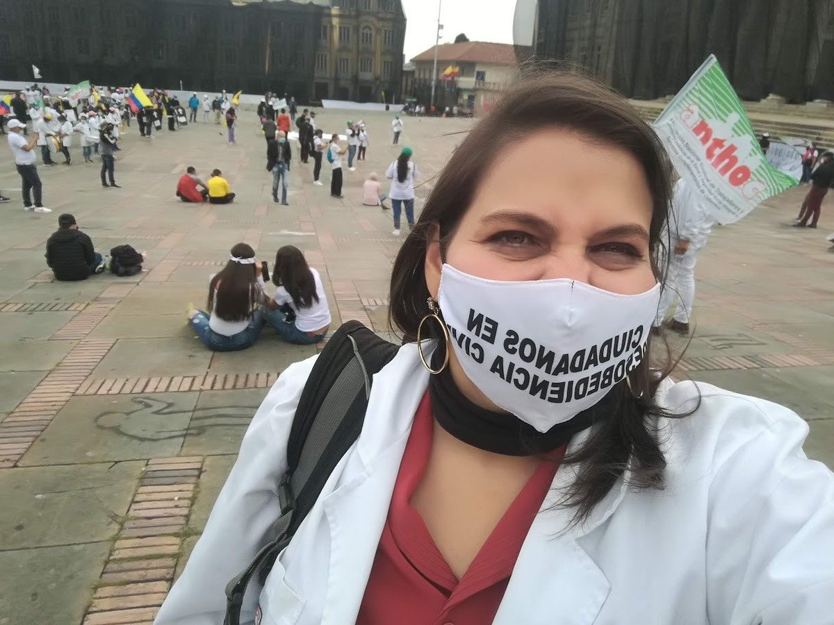 liliamariacalde's tweet photo. Si alguno sabe desde qué lugar del Gobierno Nacional nos está representando esta médica luchadora, guerrera y líder de los trabajadores de la salud en Colombia? Su nombre Gina Rojas ⁦⁦@petrogustavo⁩ ⁦@ColombiaHumana_⁩ ⁦@saludsos⁩ ⁦@SINDESSNAL⁩ https://t.co/bybvT20WRO