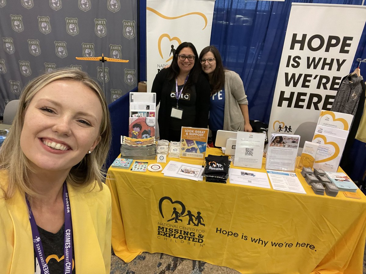 CJones_AtWork's tweet photo. All restocked with more goodies and resources at the booth! Come by and see us tomorrow to connect! @MissingKids #DCACC #NetSmartz #NCMEC https://t.co/cz3DjxzrLH
