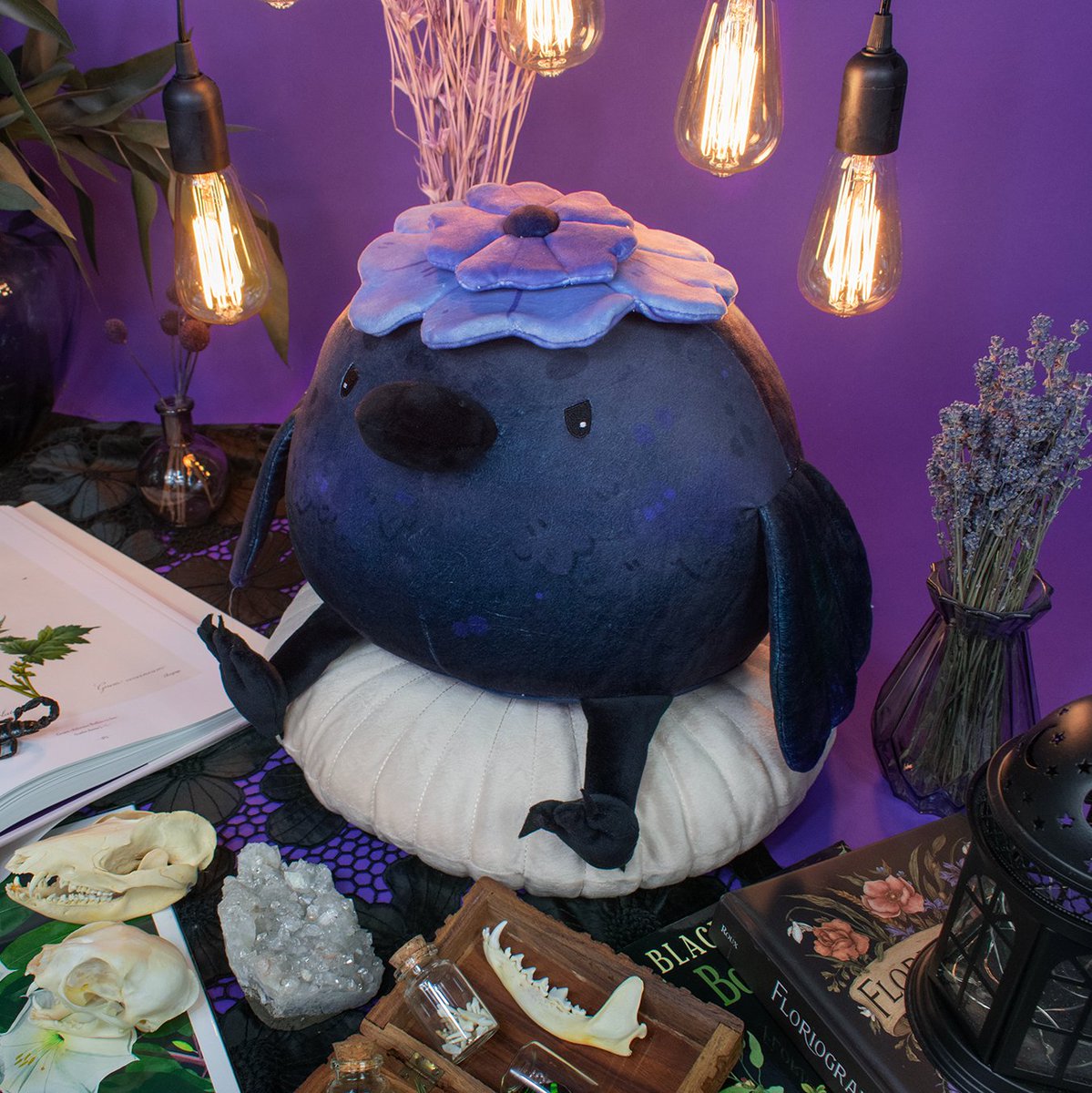 morningwitchy's tweet image. ⚡ FLASH SALE ⚡

Plush toys and bags are now 35% off! some of these items may not be restocked, so id recommend snagging them while you can &amp;lt;3