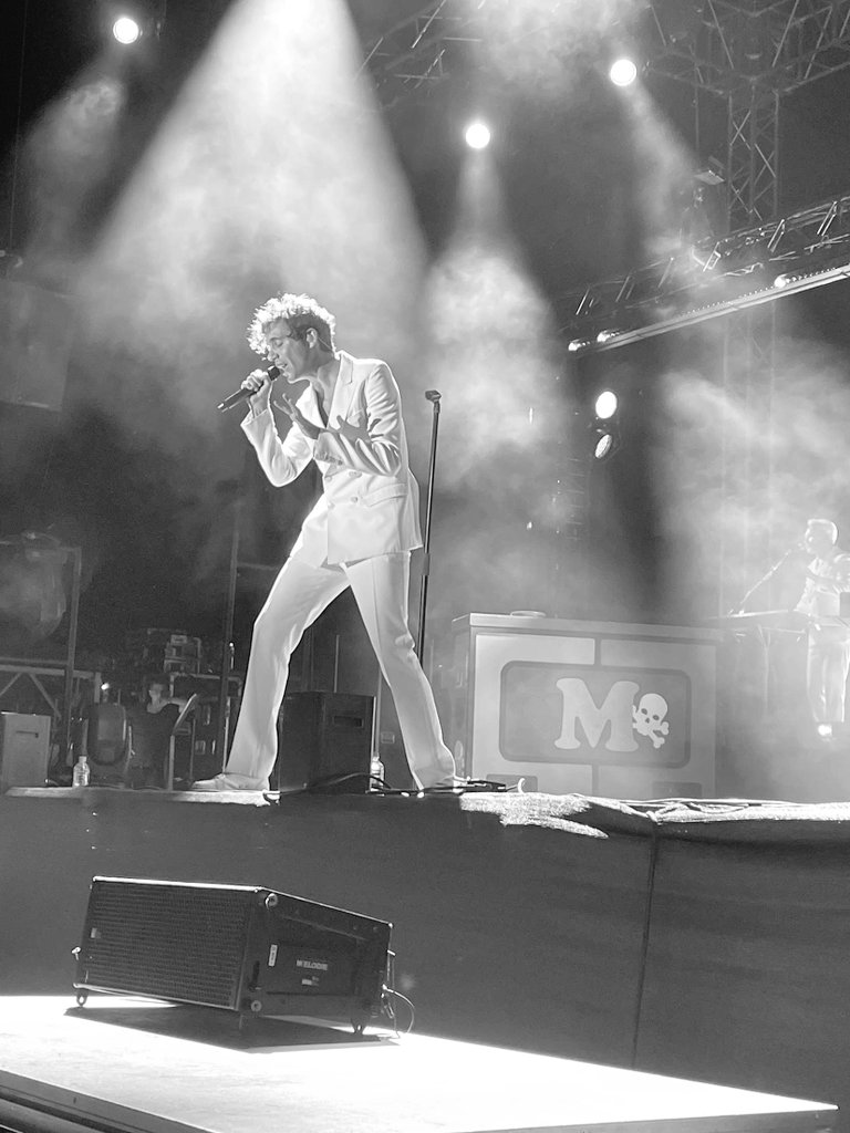 BtsUttt's tweet photo. Merci merci merci @mikasounds 🥺🥺🥺❤️❤️❤️ C'était une soirée inoubliable !!!#PortoLatino #stflorent @rainfsrs https://t.co/Ld4DjoeyvR