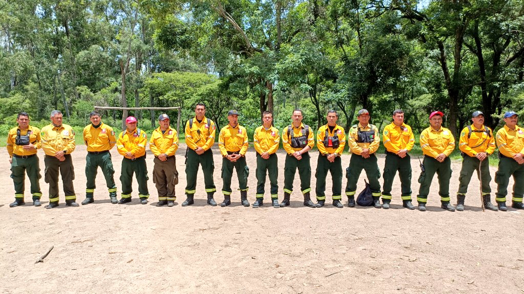 UMPCyBZ's tweet photo. Al final, todos gritaron: "¡En nuestros cursos de verano, la prevención es diversión!"

En este taller participaron las Divisiones: USAR, Manejo de Flora y Fauna, Incendios Forestales, la Unidad de Capacitación, Fundación Nacional de Desastres, TSU y particulares. https://t.co/RNOOW34Lht