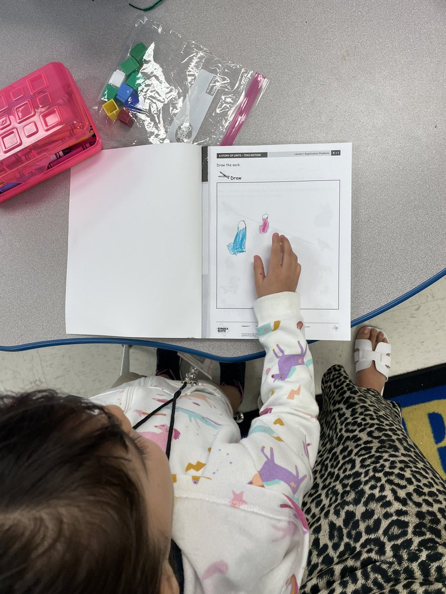MsPineros's tweet photo. Kinder ROCKED their EUREKA Lesson 1! ✨⭐️ Ms. San Juanita’s students were able to draw two items that were exactly the same or not exactly the same! They are MATH STARS! 🎖@DES_Hornets 🐝@GISDTLD @gisdnews #GISDMathRocks @KathyPiland @jrhymes2002 https://t.co/9uJlzXYedx
