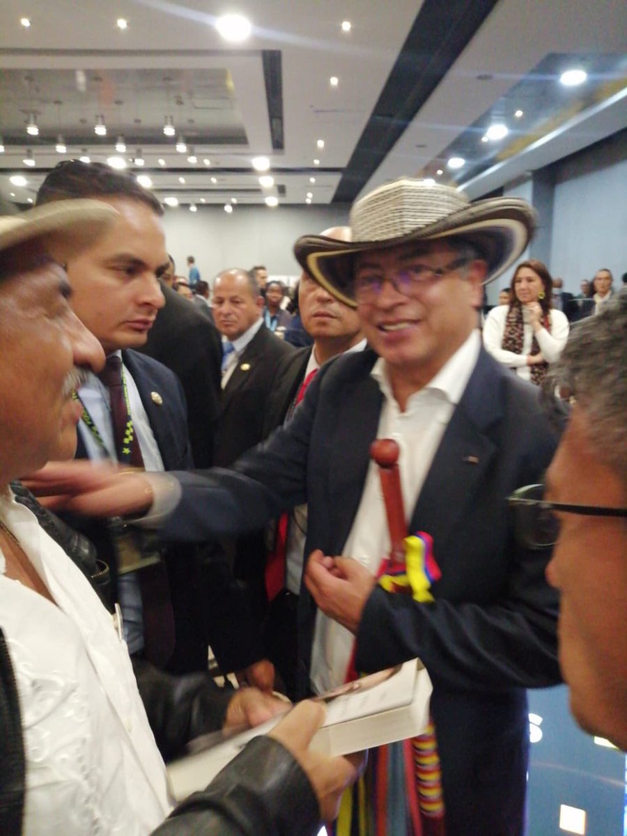 cabildokankui's tweet photo. Diálogo de gobierno a gobierno con el presidente @petrogustavo en el marco del día internacional de los pueblos indígenas . Seguimos #luchandofuerte para consolidar la gestión con resultados 💪🏻💪🏻@cabildokankuamo @ONIC_Colombia https://t.co/oXRXX3T32k