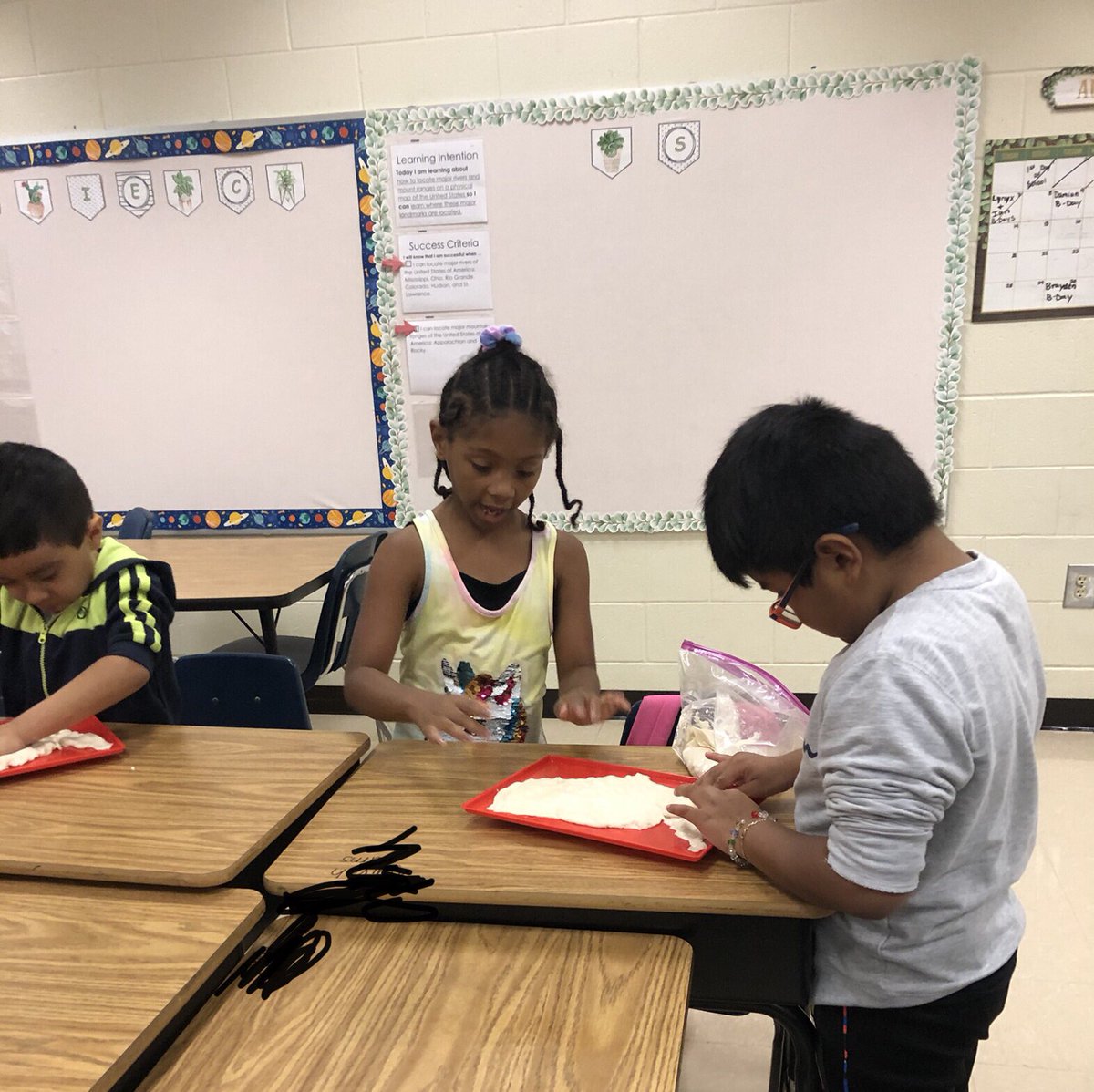 Created models of the United States in Social Studies today using molds and salt dough! We are using them to paint the 6 major rivers and 2 major mountain ranges in the United States. Such a fun, hands-on activity 🌎⛰ <a href="/KnoxESKnights/">Knox ES Knights</a> <a href="/CherokeeSchools/">Cherokee Co. Schools</a>