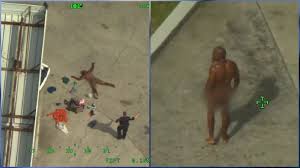 DarknessExposed's tweet photo. ‼️ Naked & Knife Wielding ‼️
DELAND - A naked Florida man who was armed with a machete when he allegedly tried to steal another man's clothes was arrested Monday morning at a DeLand gas station, according to the Volusia Sheriff's Office.
#BrandonWright #FloridaMan https://t.co/NBi0ythJrN